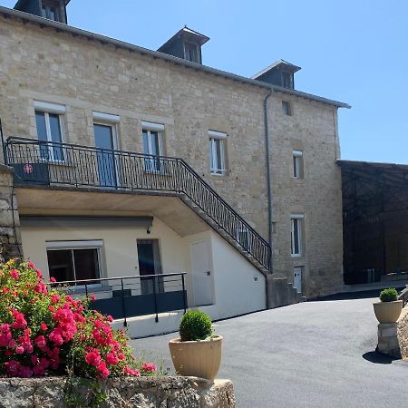 Gite 4 Etoiles - La Maison De Paul Coussergues Kültér fotó